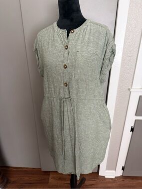 Time and Tru Sage Green Button-Front Drawstring Midi Dress